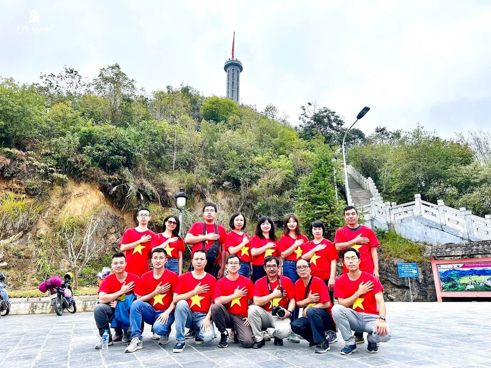 Tour Hà Giang 2025 cột cờ lũng cú