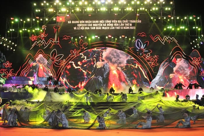 Lễ hội Hoa Tam giác mạch Hà Giang 2025