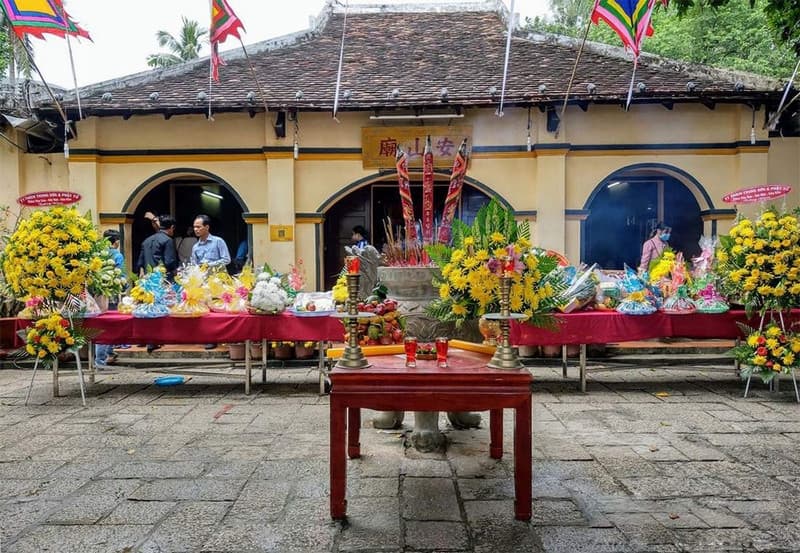 miếu bà phi yến côn đảo