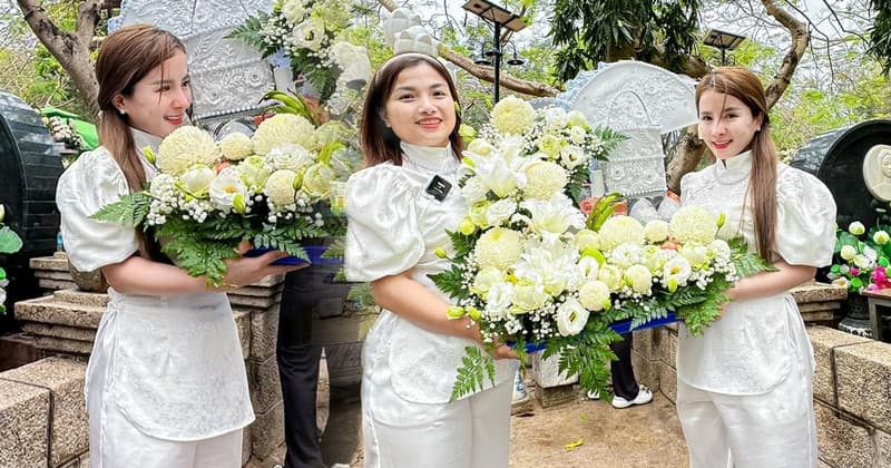 trang phục đi đền chùa côn đảo