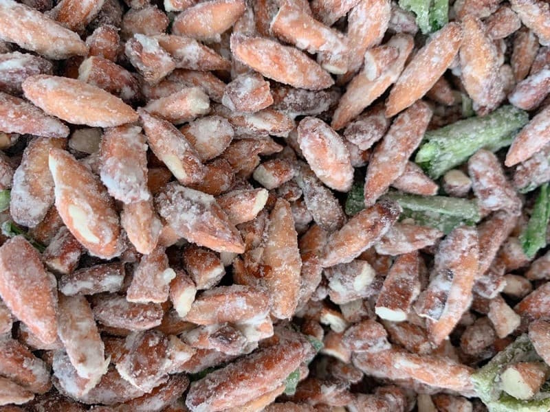 du lịch côn đảo tháng 10 thưởng thức mứt hạt bàng