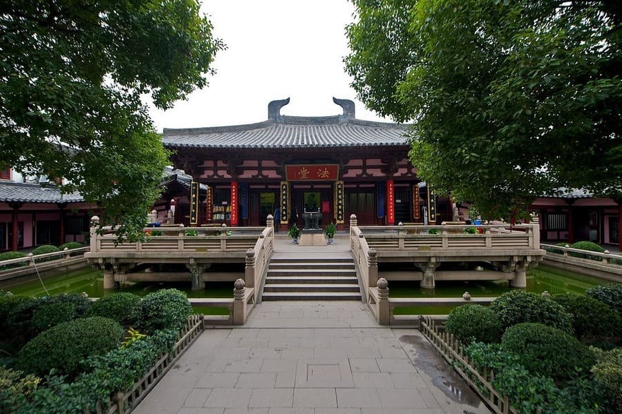 Đại Hùng Bảo Điện Hàn Sơn Tự