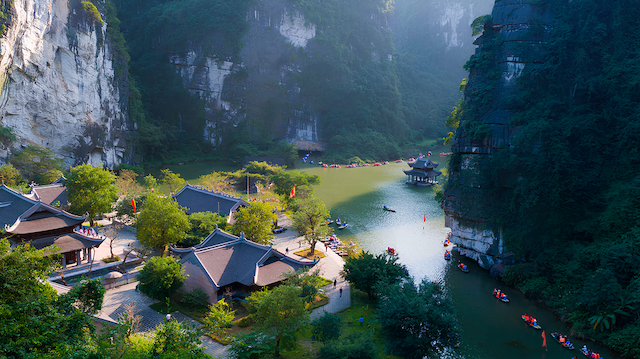 Du lịch Ninh Bình mùa hè: Khám phá vẻ đẹp non nước hữu tình