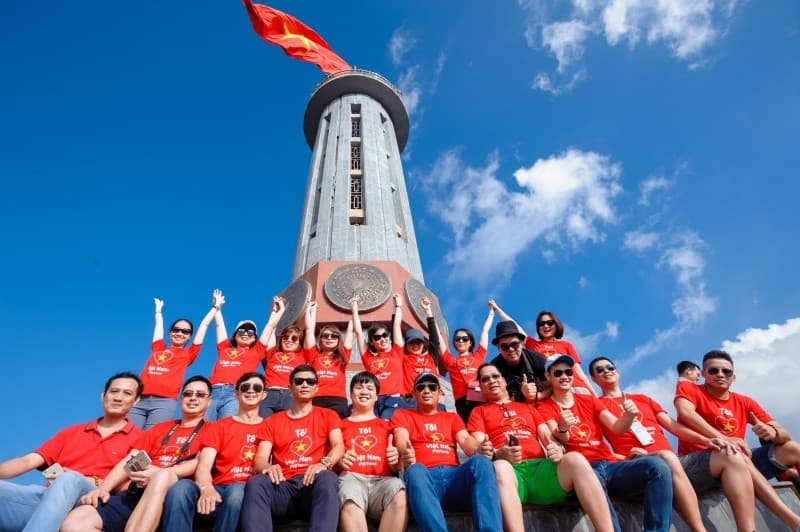 Tour Hà Giang 2025 cột cờ lũng cú